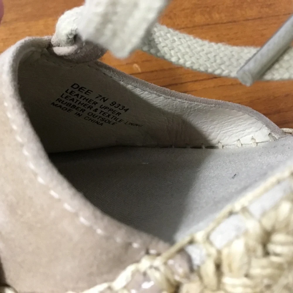 Abeo Women Dee Tan Suede Lace Up Fisherman Bio System Espadrilles Sandal Size 7